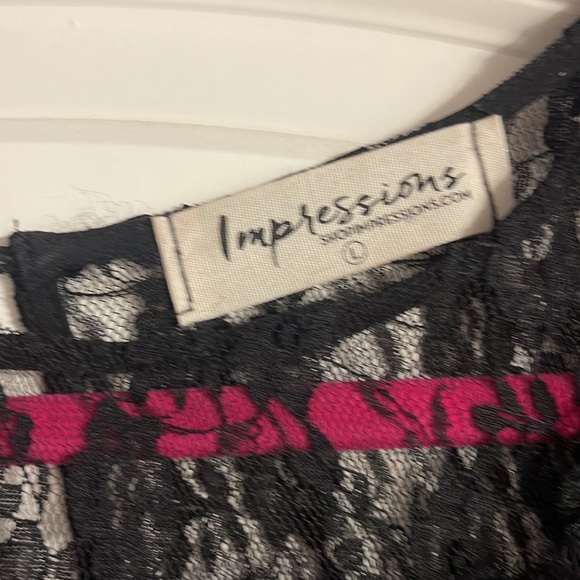 Dress - Picture 2 of 2